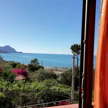 Casa Plaja Degli Uccelli